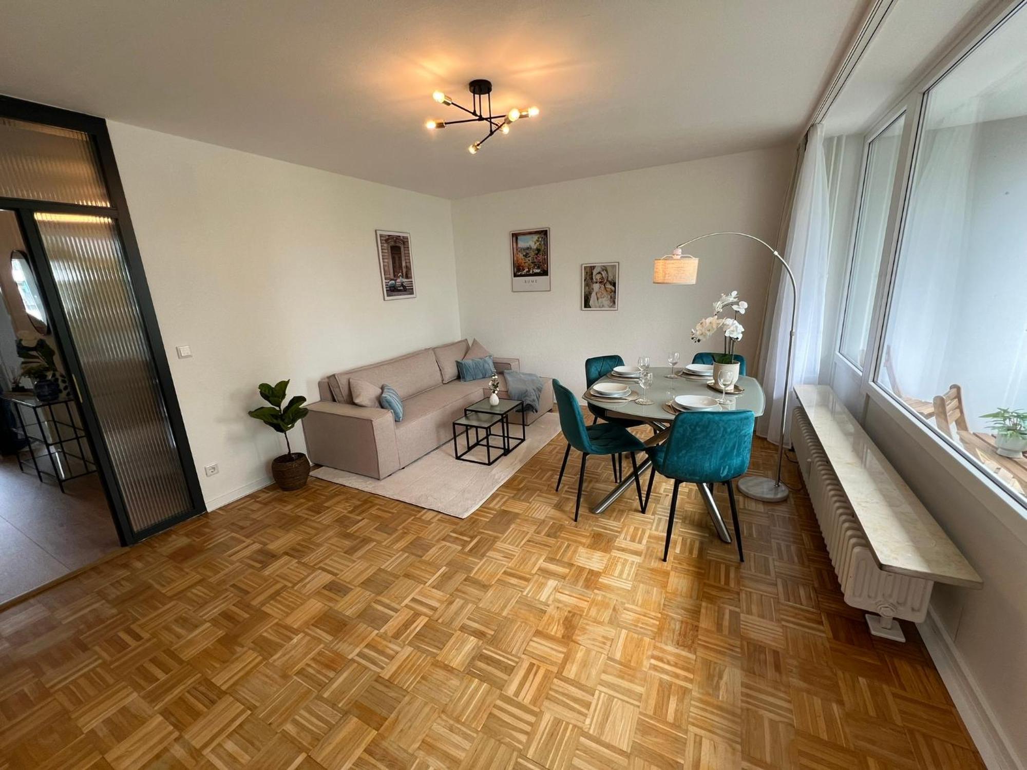 W&D Living - Fewo Kleines Italien Mit Parkplatz Und Balkon Celle Exterior foto