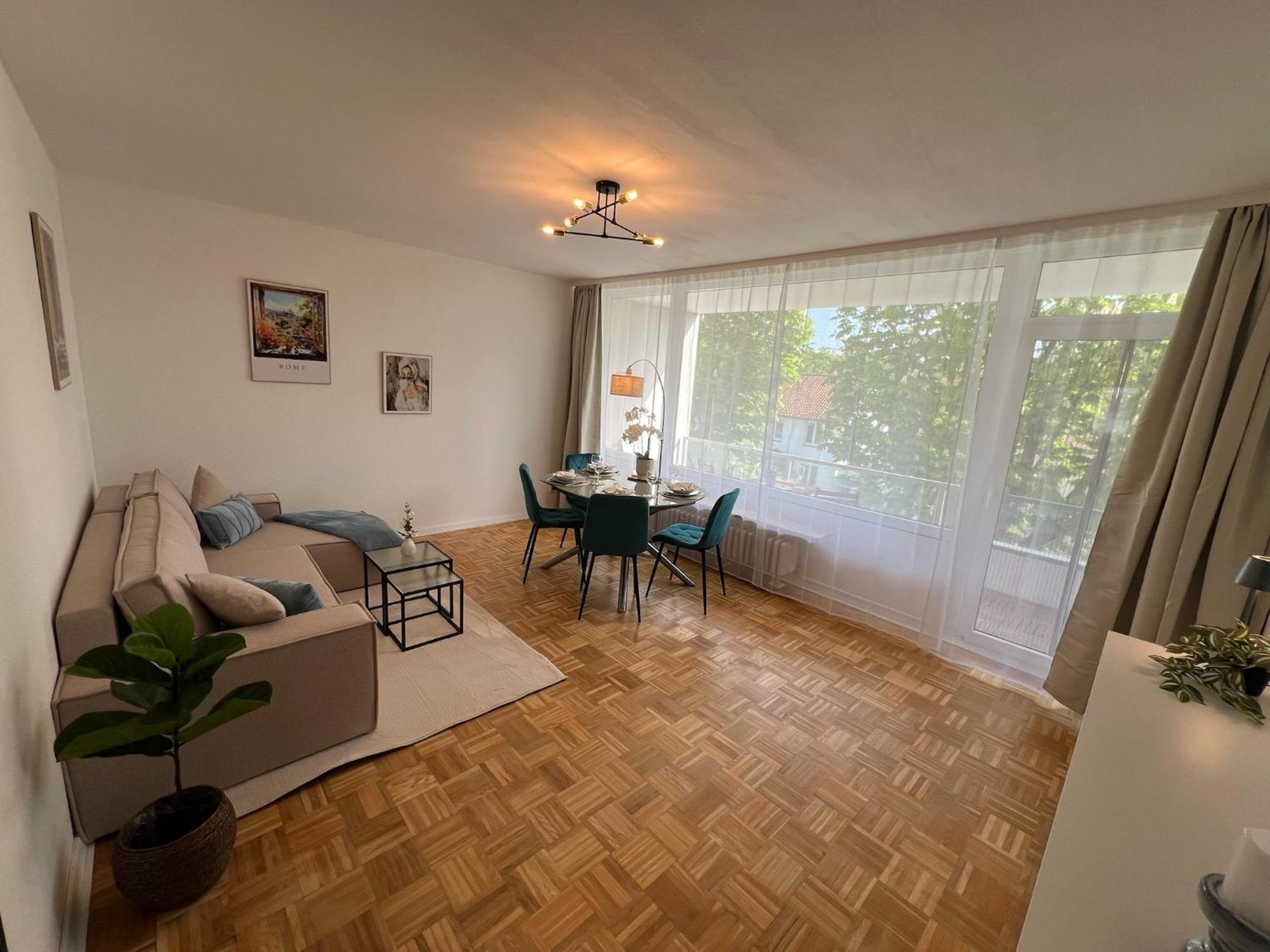 W&D Living - Fewo Kleines Italien Mit Parkplatz Und Balkon Celle Exterior foto