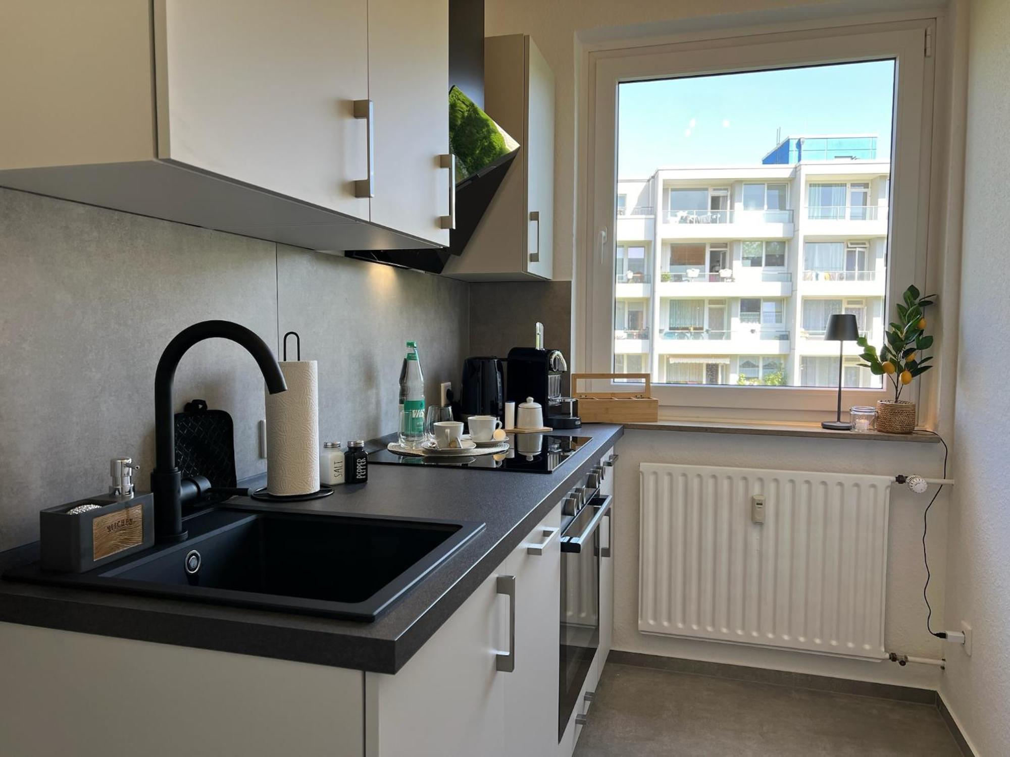 W&D Living - Fewo Kleines Italien Mit Parkplatz Und Balkon Celle Exterior foto