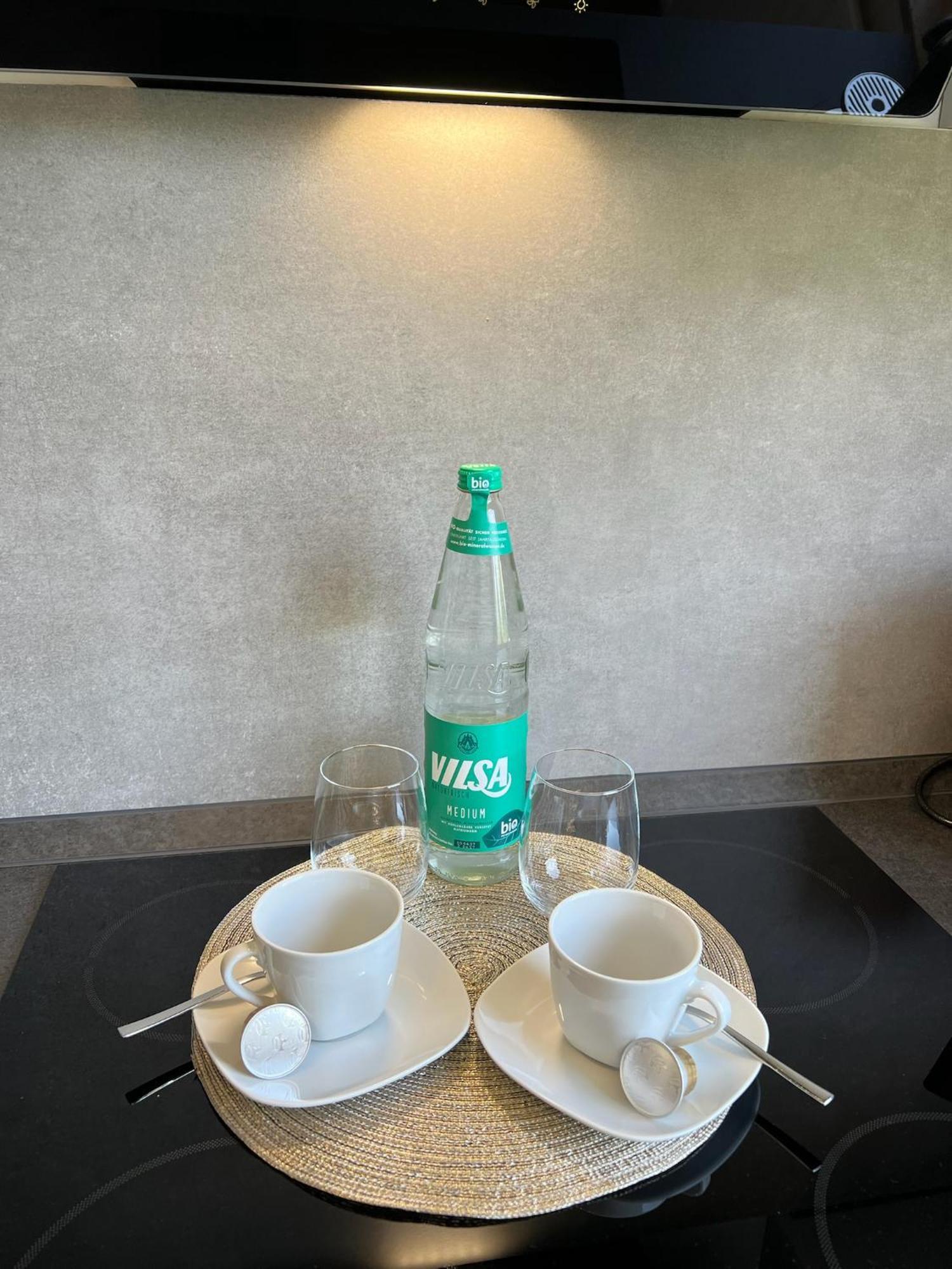 W&D Living - Fewo Kleines Italien Mit Parkplatz Und Balkon Celle Exterior foto